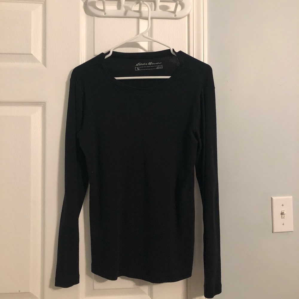 Long sleeve knit shirt